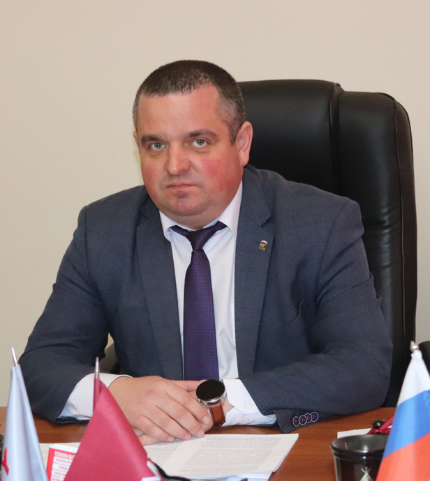 Большунов Михаил Владимирович.